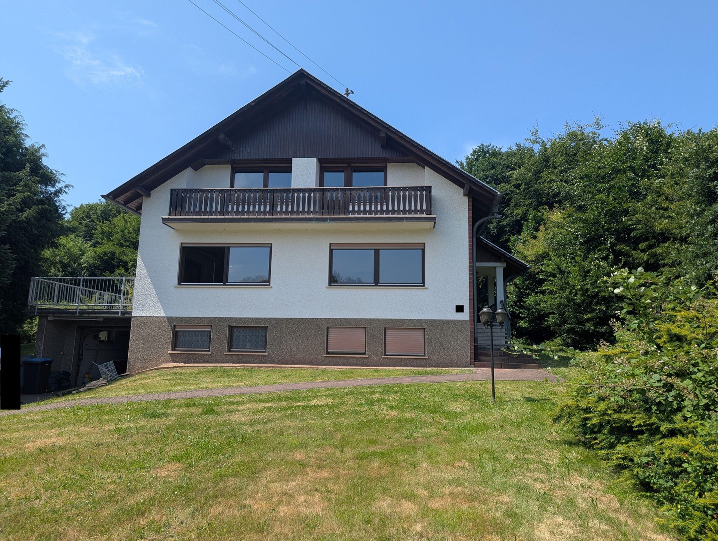Platzvielfalt in ruhiger Idylle: EFH mit Terrasse und großem Gartengrundstück – Heusweiler – Bild 1 von 50