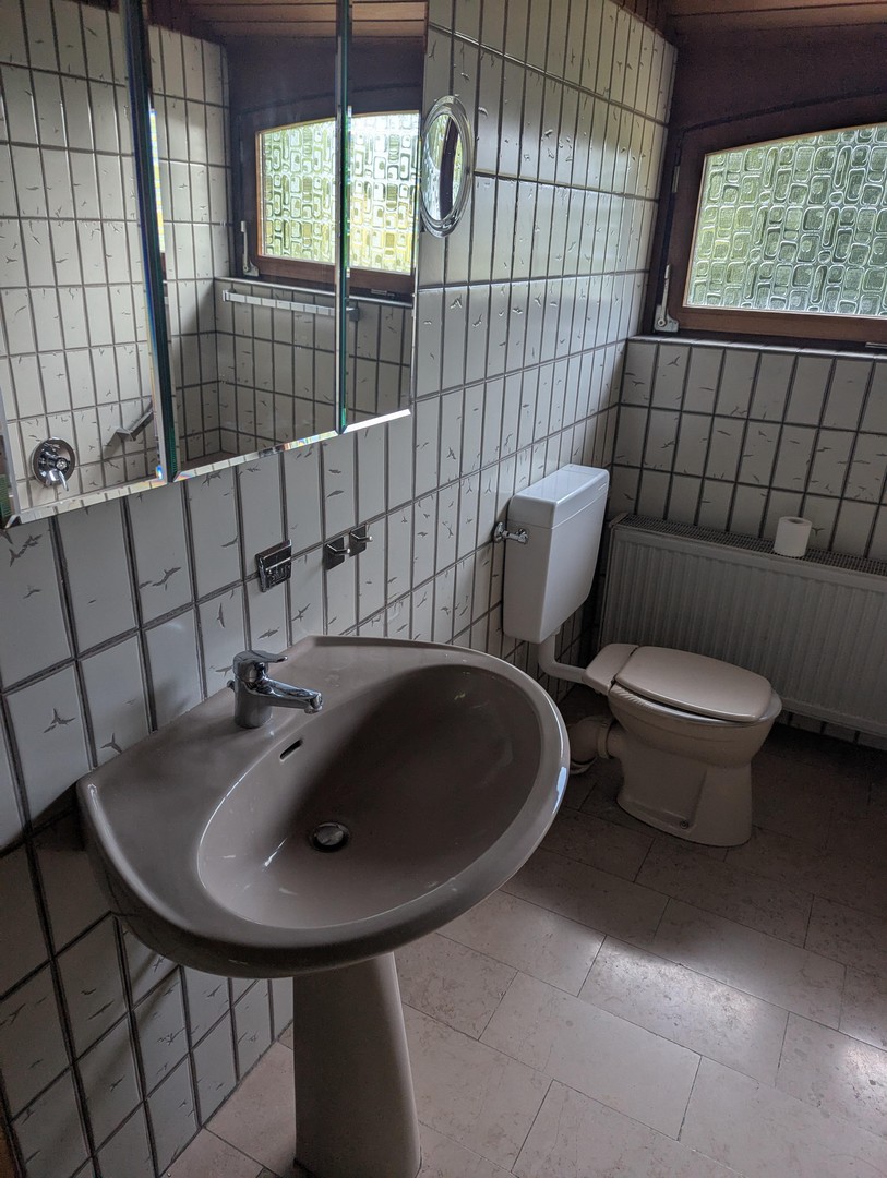 Platzvielfalt in ruhiger Idylle: EFH mit Terrasse und großem Gartengrundstück – Heusweiler – Vorschaubild 26