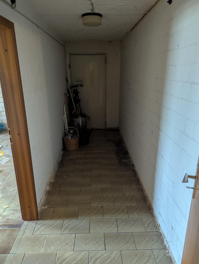 Platzvielfalt in ruhiger Idylle: EFH mit Terrasse und großem Gartengrundstück – Heusweiler – Vorschaubild 35