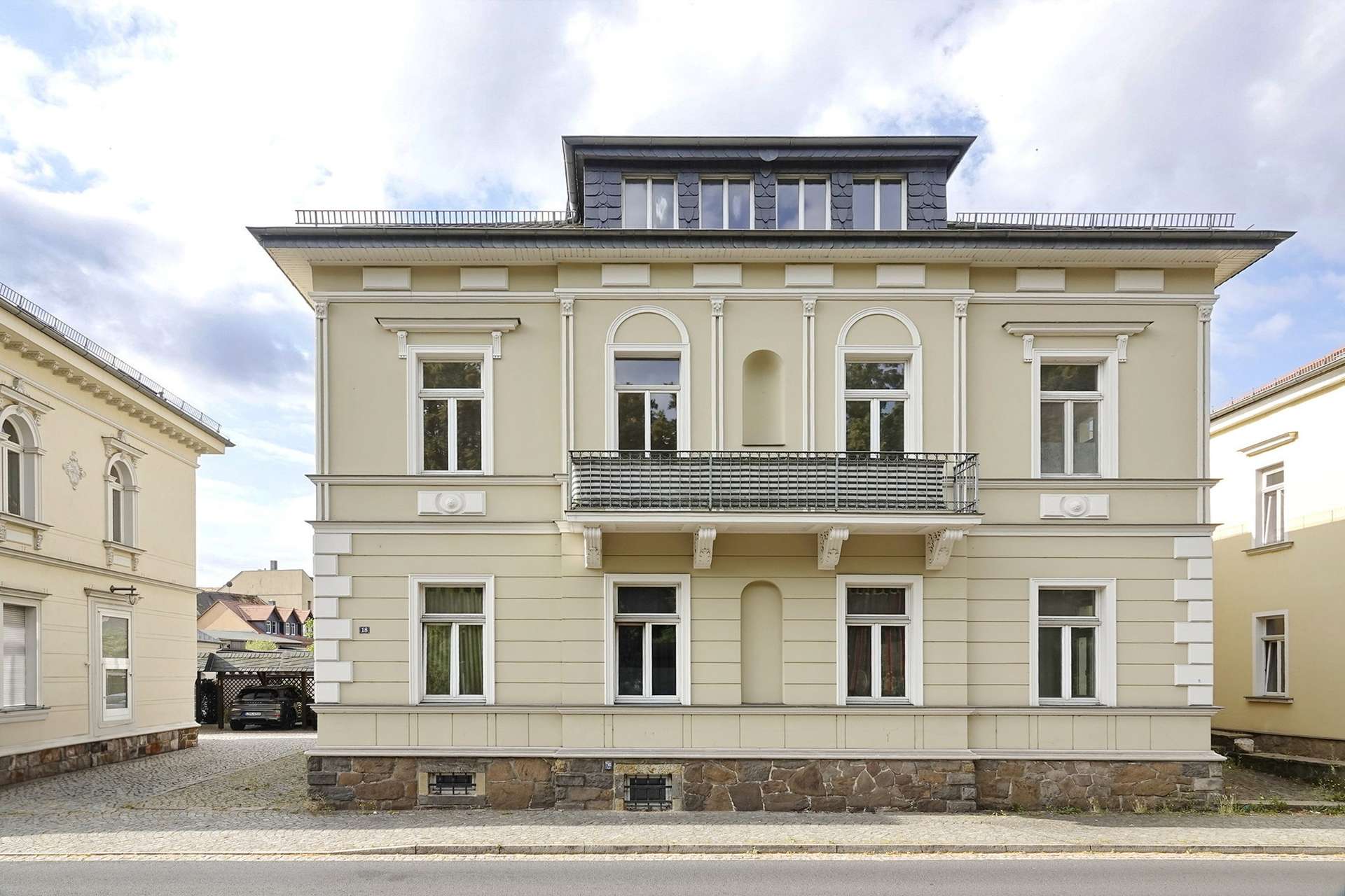 bg