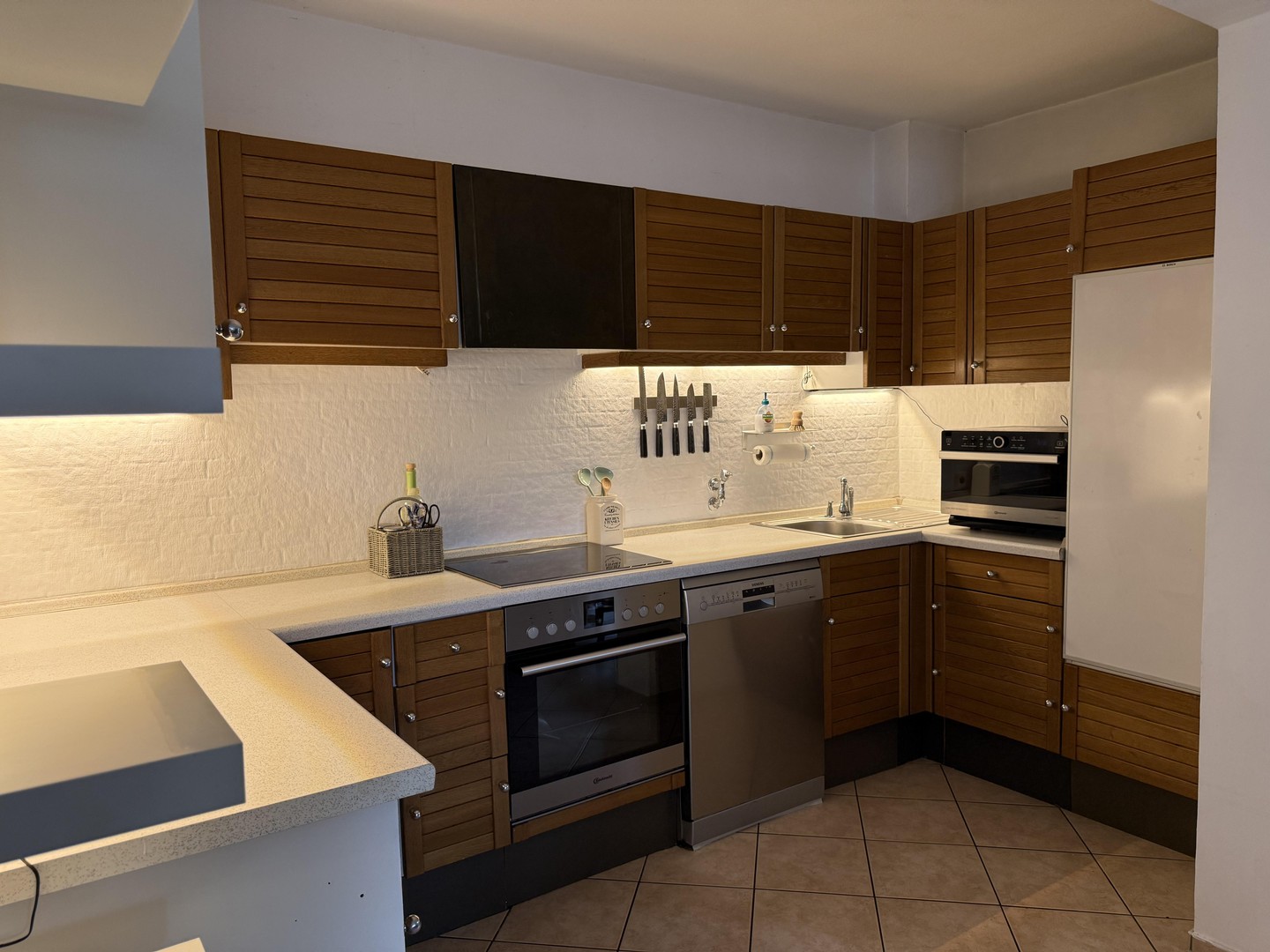 Haus-im-Haus-Charakter mit 30 m² Terrasse in ruhiger Lage in Hamburg-Bramfeld – Hamburg – Vorschaubild 4