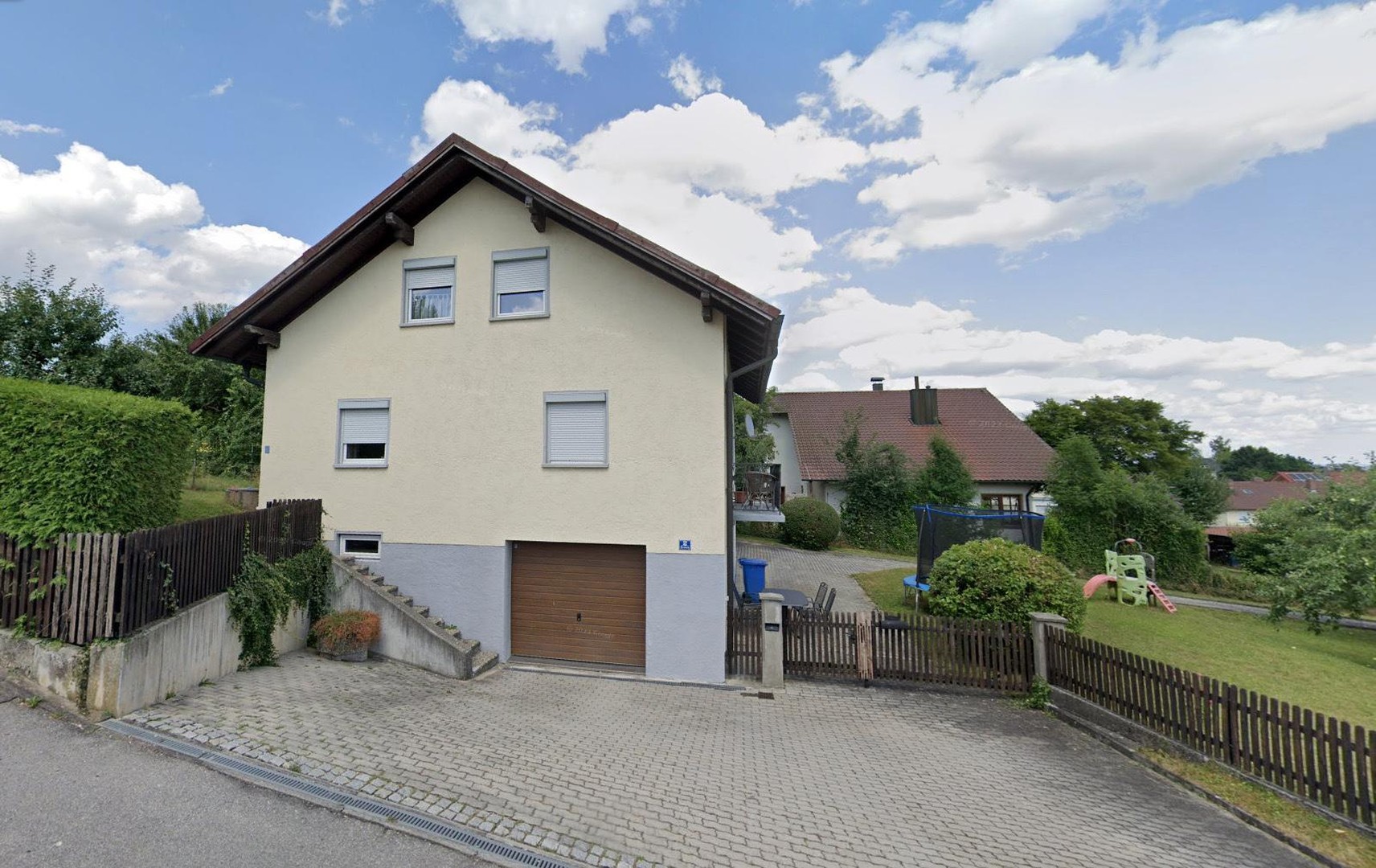 Ohne Makler: Modernisiertes 5-Zimmer-Haus mit großem Grundstück – Teilung möglich – Ruhstorf – Ruhstorf – Bild 1 von 12