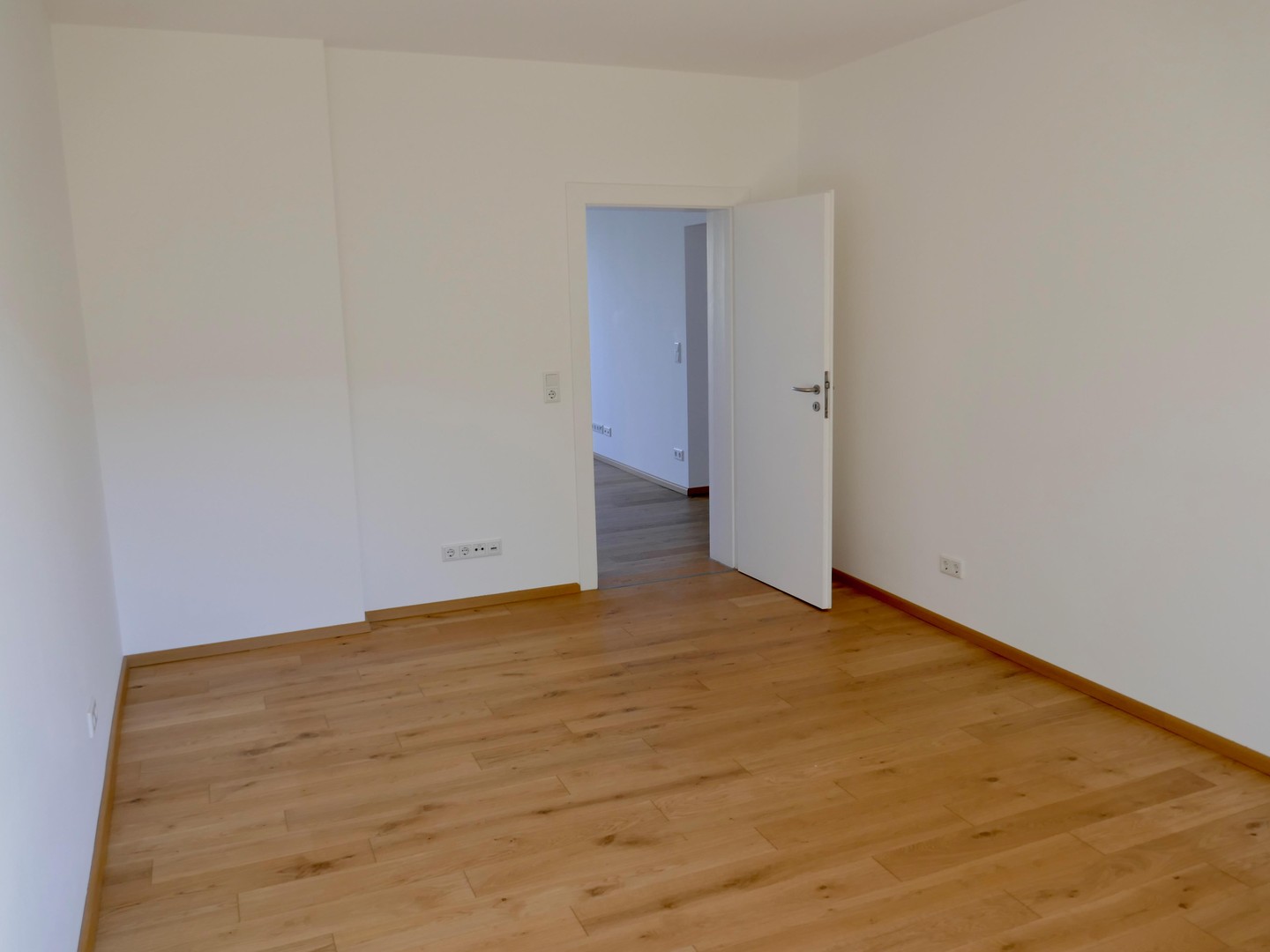 Von Privat & Unvermietet: 3-Zimmer-Wohnung in Düsseldorf BILK – Düsseldorf – Vorschaubild 11