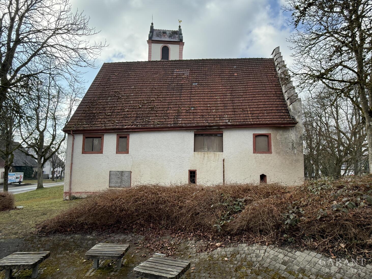 bg