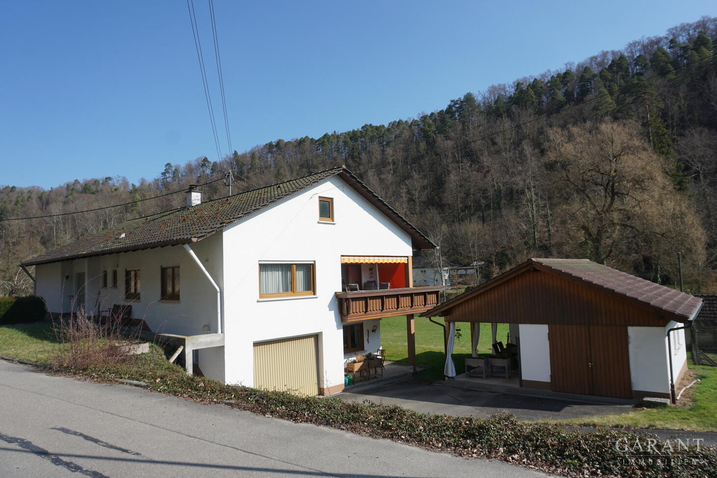 Großzügiges Zweifamilienhaus mit Traumgrundstück in ruhiger Lage von Horb-Mühlen – Horb am Neckar – Bild 1 von 26