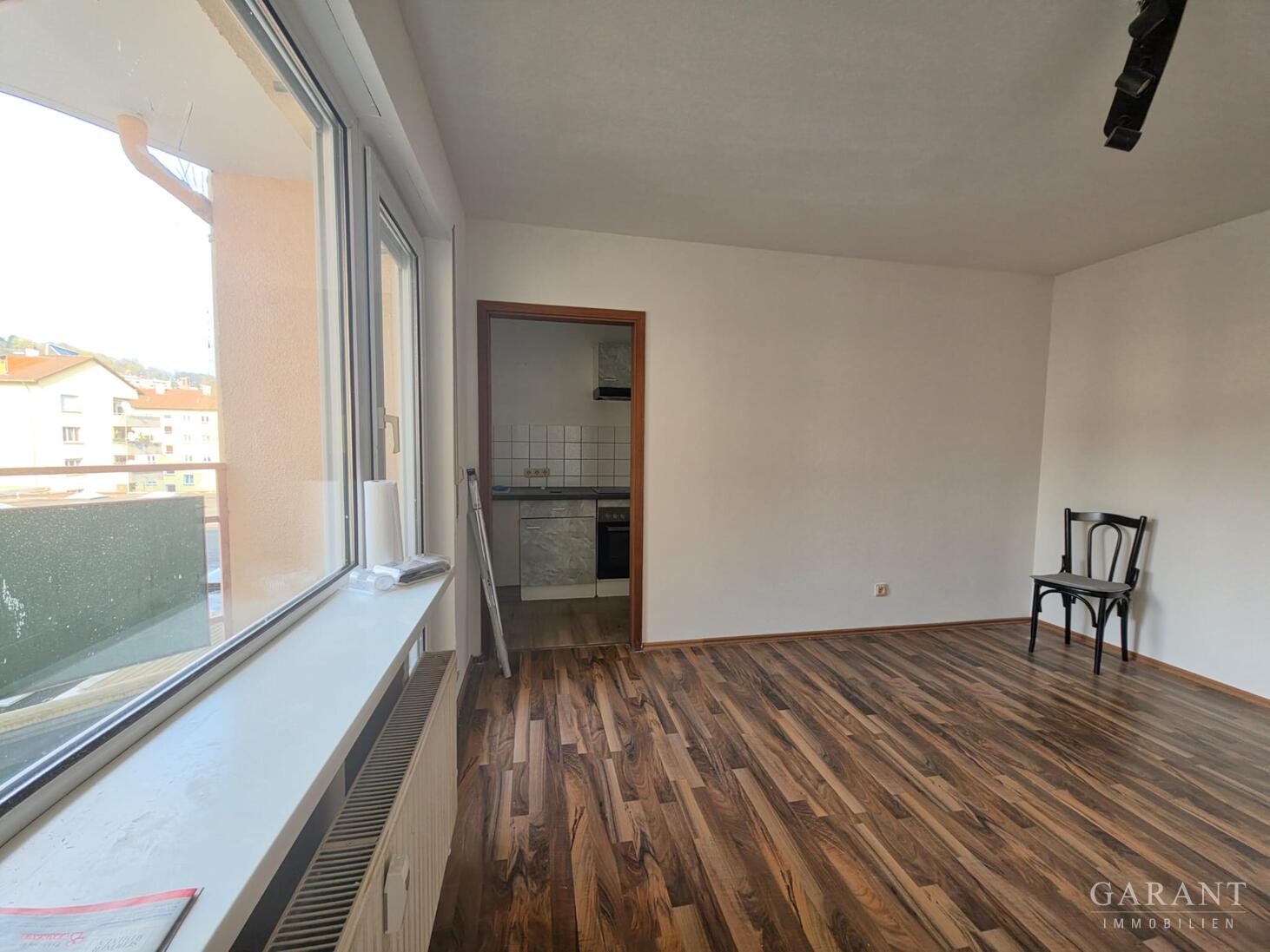 Attraktive 2-Zimmer-Wohnung mit Balkon und Duplex-Stellplatz in zentraler Lage – Pforzheim – Vorschaubild 3