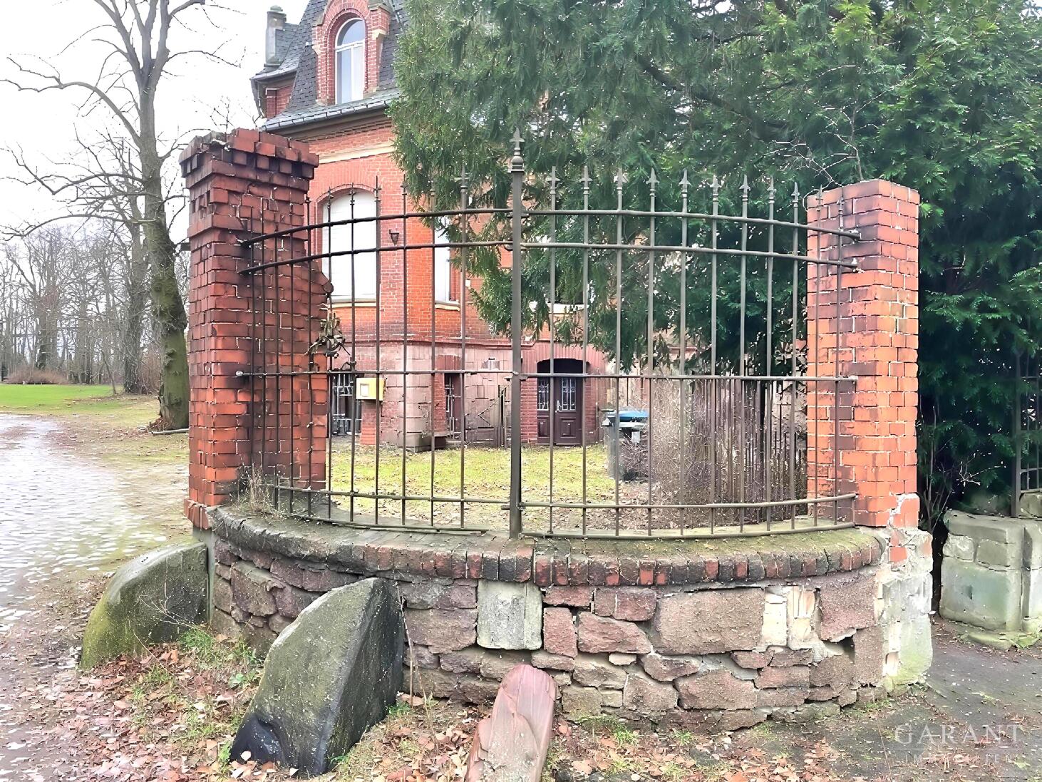 bg