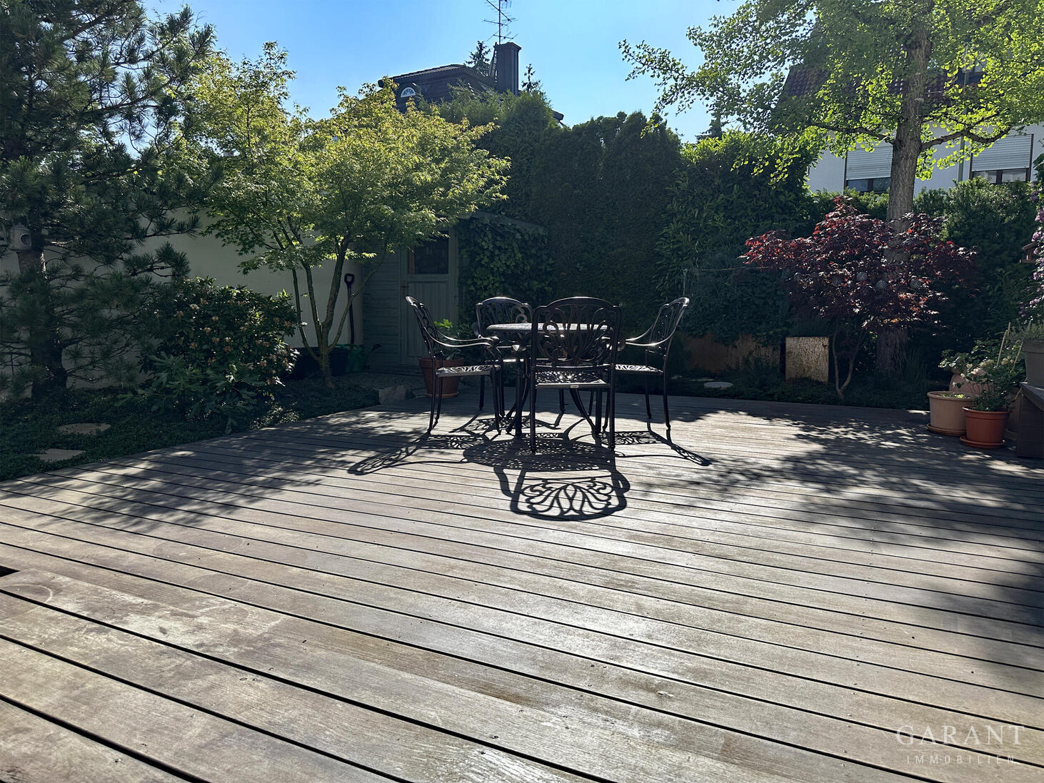 Ruhe, Raum und Komfort: Traumhafte Gartenwohnung in begehrter Lage von München-Waldtrudering – München – Bild 1 von 15
