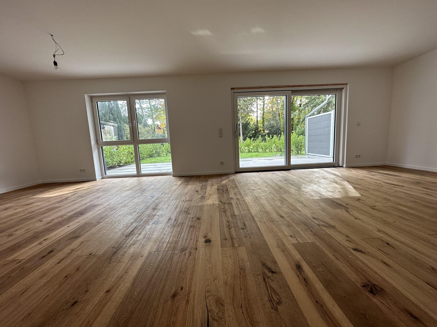 Bezugsfreie 3 Zimmerwohnung mit großer Süd-Terrasse und Garten – Düsseldorf – Vorschaubild 4