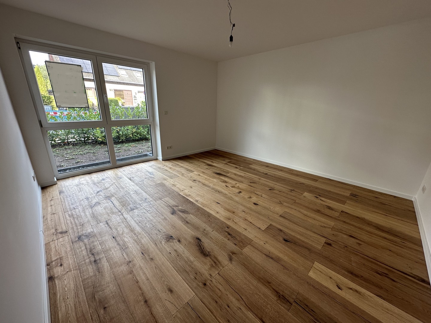 Bezugsfreie 3 Zimmerwohnung mit großer Süd-Terrasse und Garten – Düsseldorf – Vorschaubild 10