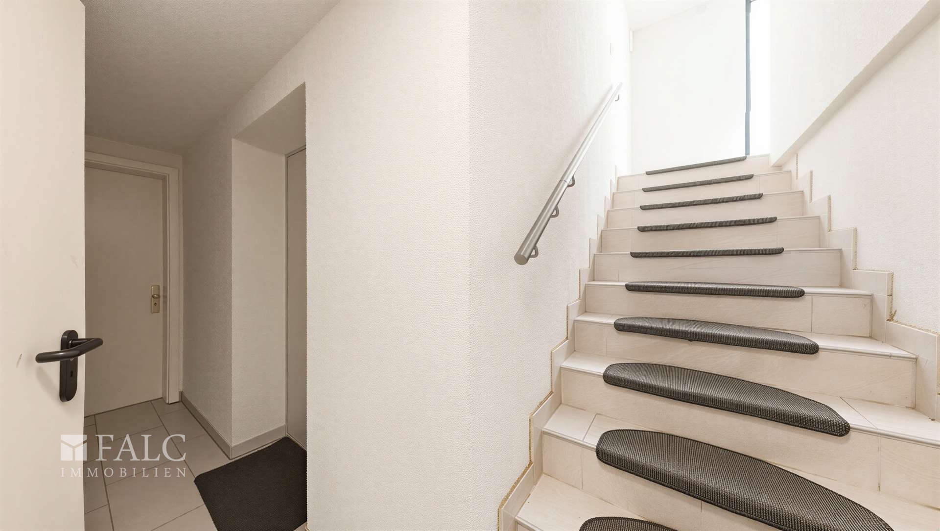 Saniertes Mehrfamilienhaus in Stuttgart mit 7 Einheiten und Energieeffizienzklasse B – Stuttgart – Vorschaubild 19