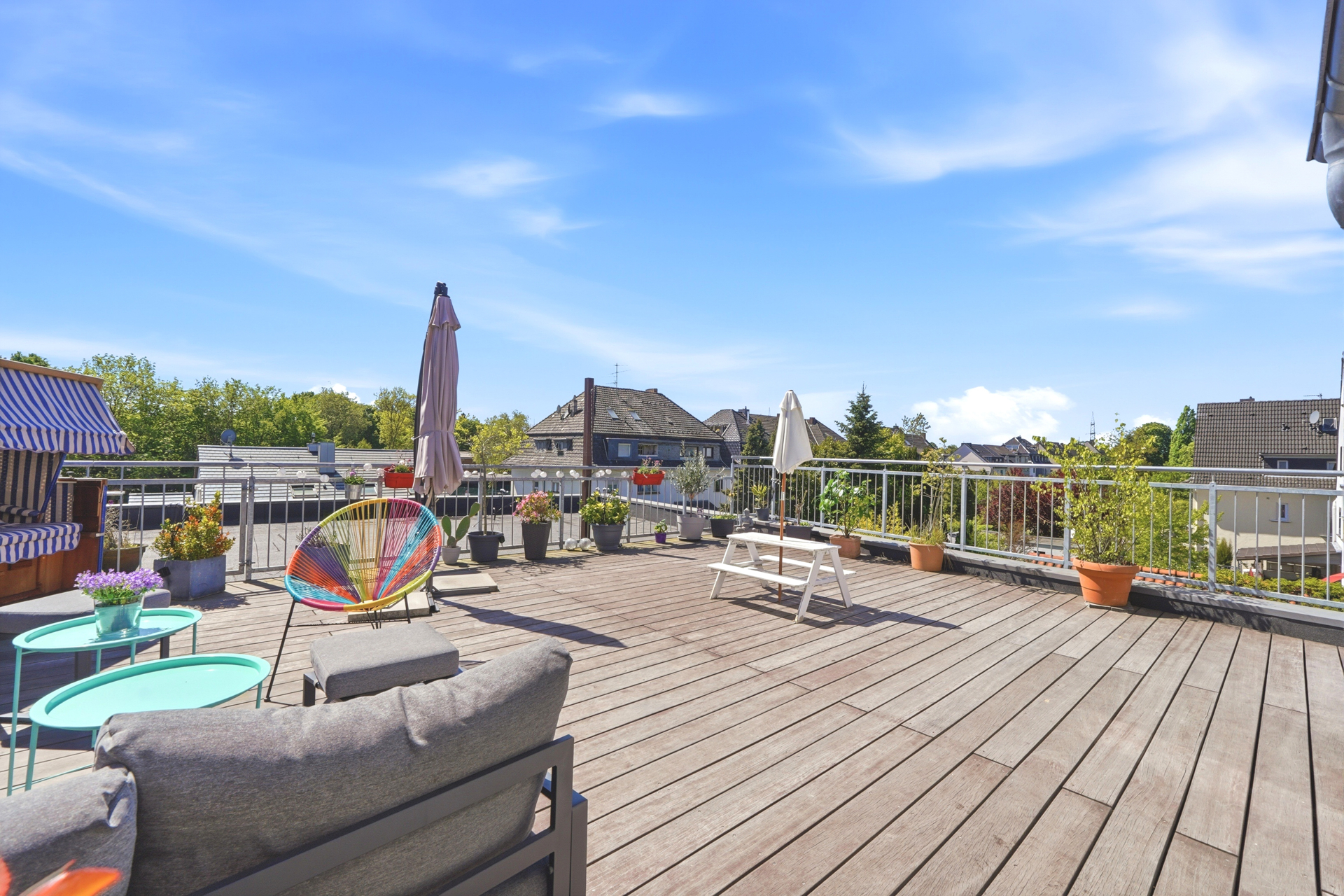 Mit 3D und ROOMTOUR: Moderne Maisonettewohnung mit großer Dachterrasse – für den Landeanflug Ihrer Freunde – Köln – Vorschaubild 16