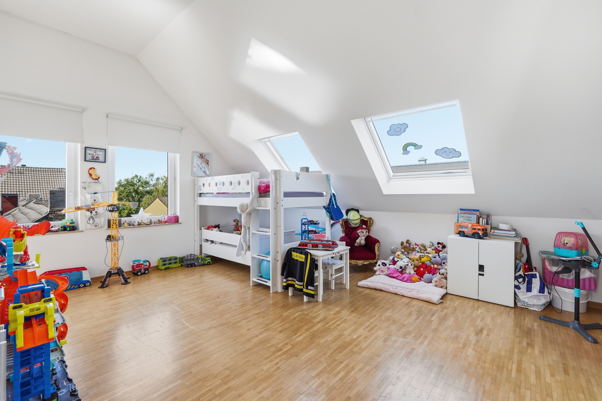 Mit 3D und ROOMTOUR: Moderne Maisonettewohnung mit großer Dachterrasse – für den Landeanflug Ihrer Freunde – Köln – Vorschaubild 5