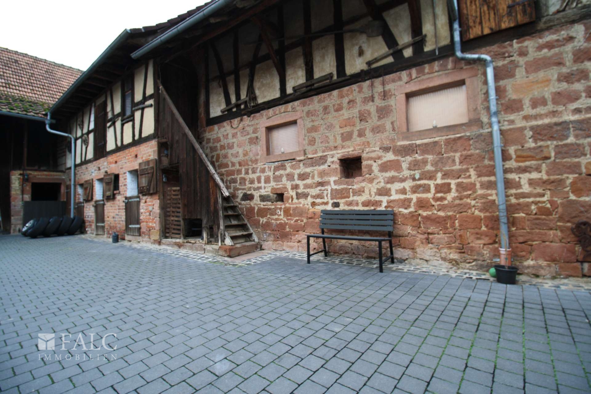 Ein Ort, an dem Mensch und Tier zu Hause sind - Charmantes Hofanwesen mit Raum für Ideen – Büdingen – Vorschaubild 28