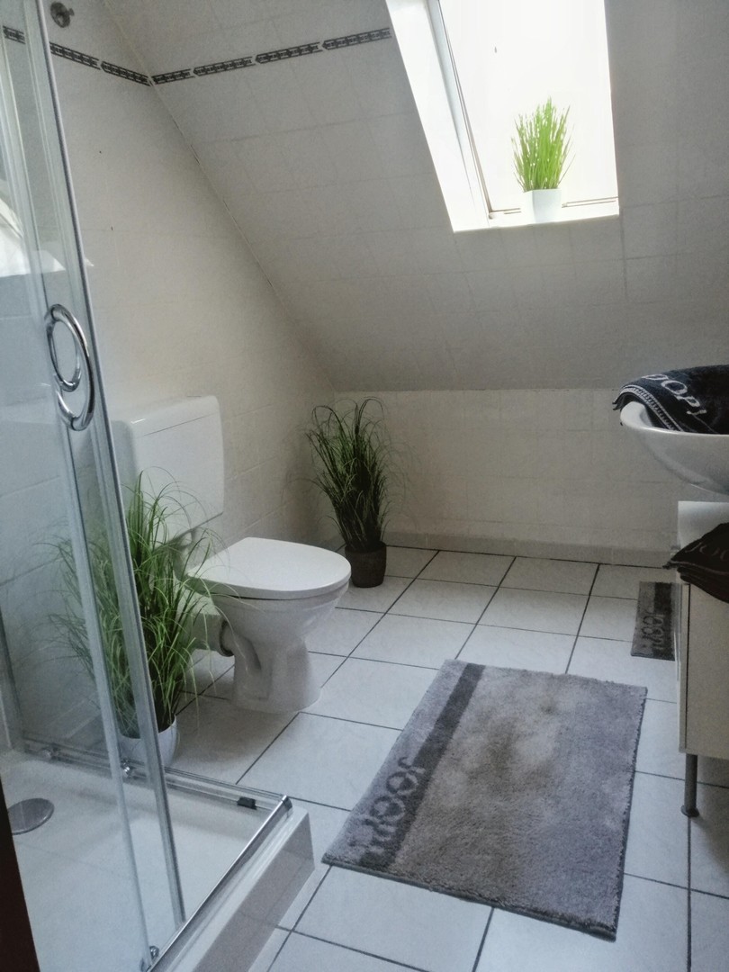 Einfamilienhaus Mehrgenerationenhaus Einliegerwohnung in ruhiger Wohnlage Keller Garten – Berlin – Vorschaubild 23