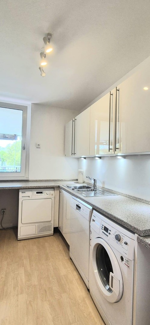 Attraktive bequeme 2-Z.-Wohnung mit großem Balkon und Tiefgarage – Essen – Vorschaubild 13