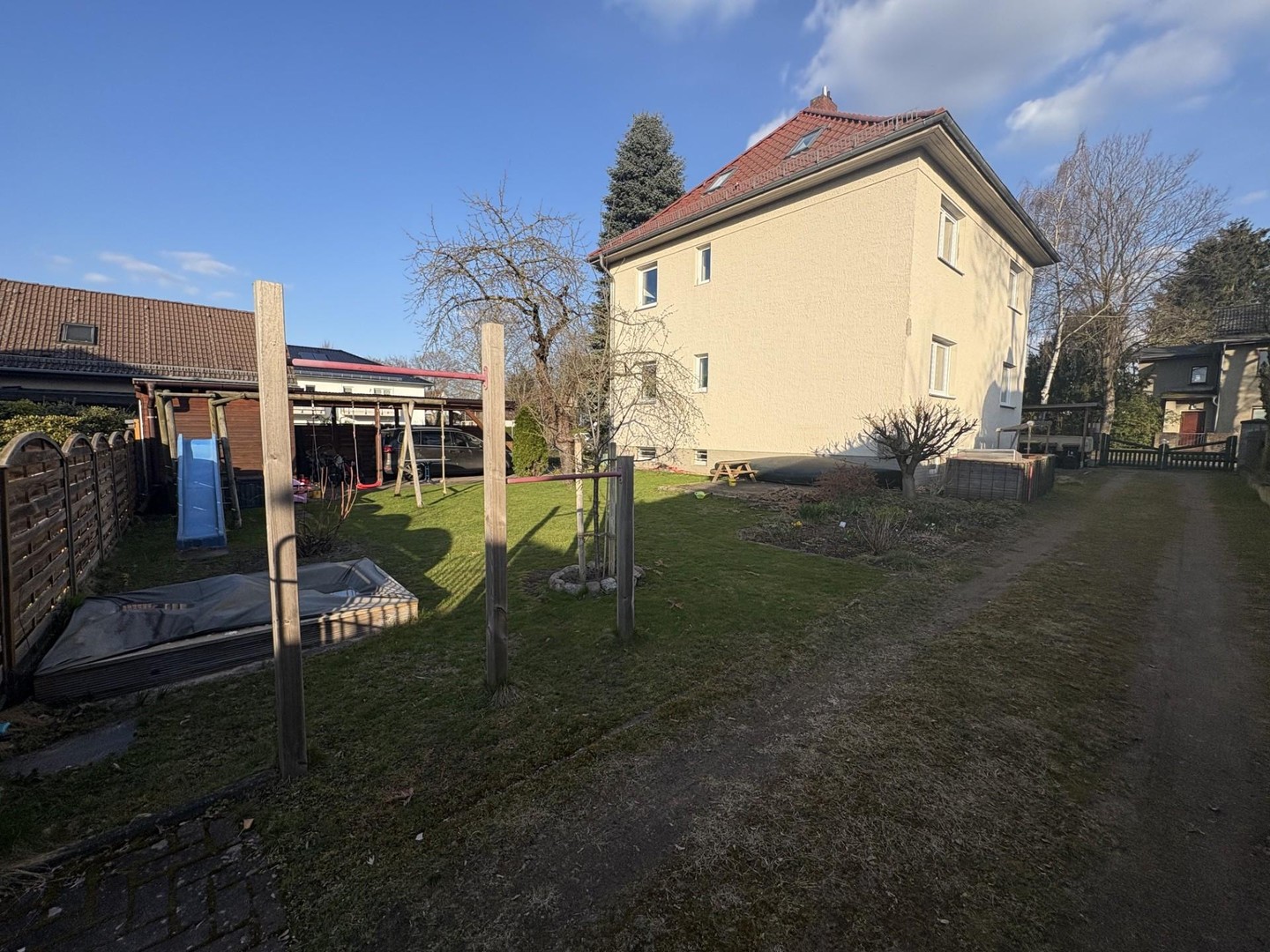 freistehendes Einfamilienhaus mit Garten in ruhiger Wohnlage – Berlin – Vorschaubild 27