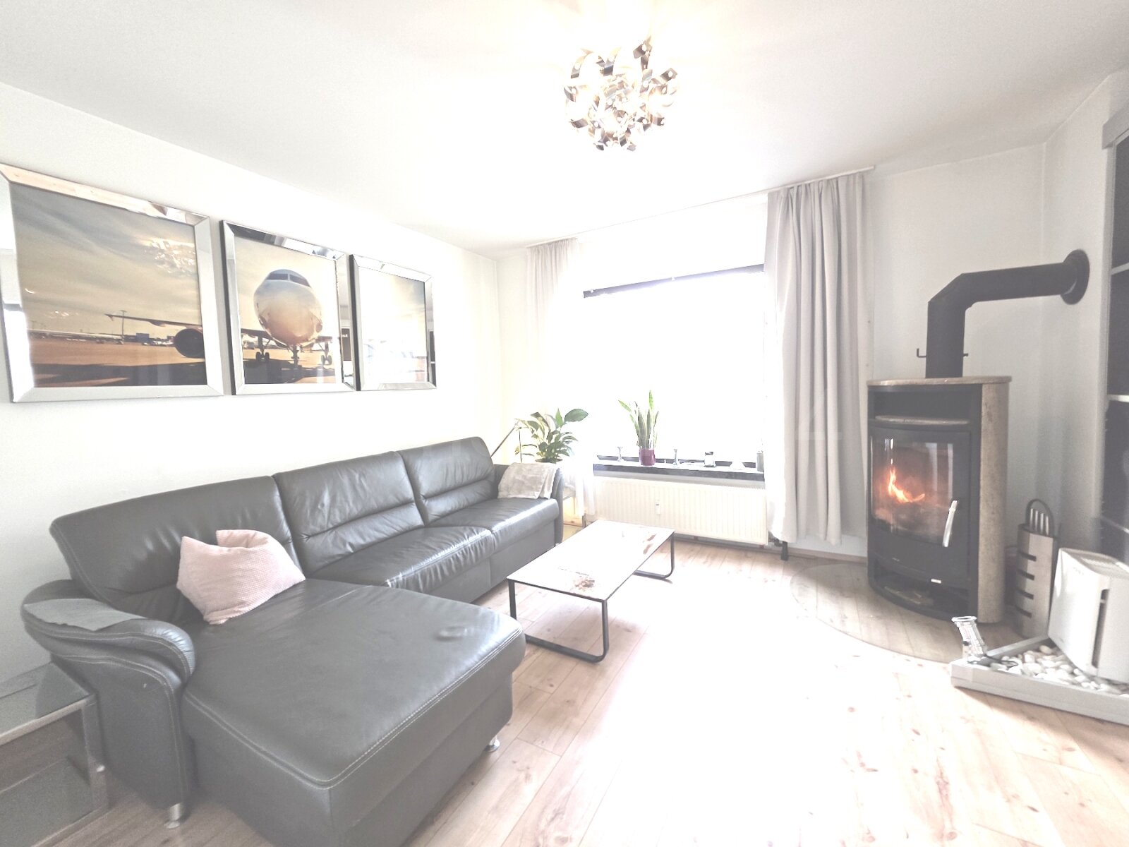 ++ MODERNISIERTES DREIFAMILIENHAUS + DOPPELGARAGE + GARTEN IN GUTER LAGE!! ++ – Herzogenrath – Vorschaubild 5