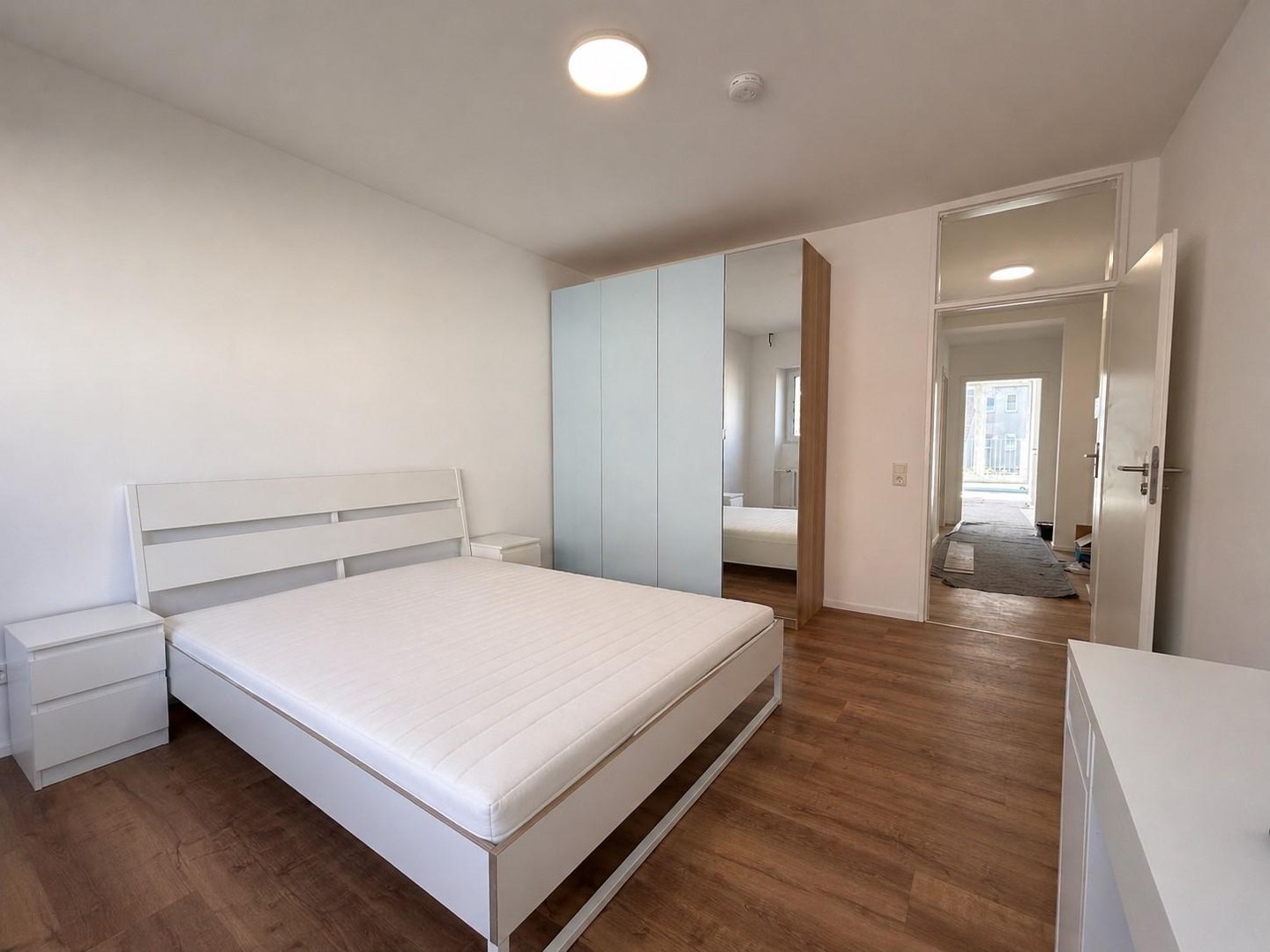 Kernsaniert, voll möbliert und zeitnah bezugsfertig – stilvolle Terrassenwohnung! – Köln – Vorschaubild 5