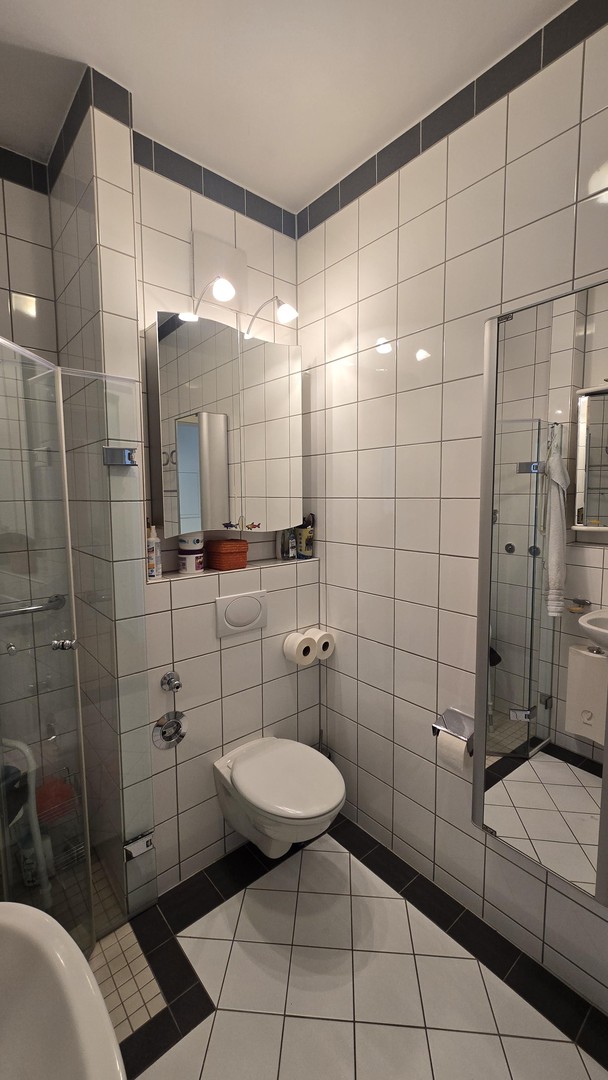 Sonniges Wohnglück in Derendorf, gepflegte 2 Zimmer-Wohnung, 2 Südbalkone & Tiefgarage – Düsseldorf – Vorschaubild 20