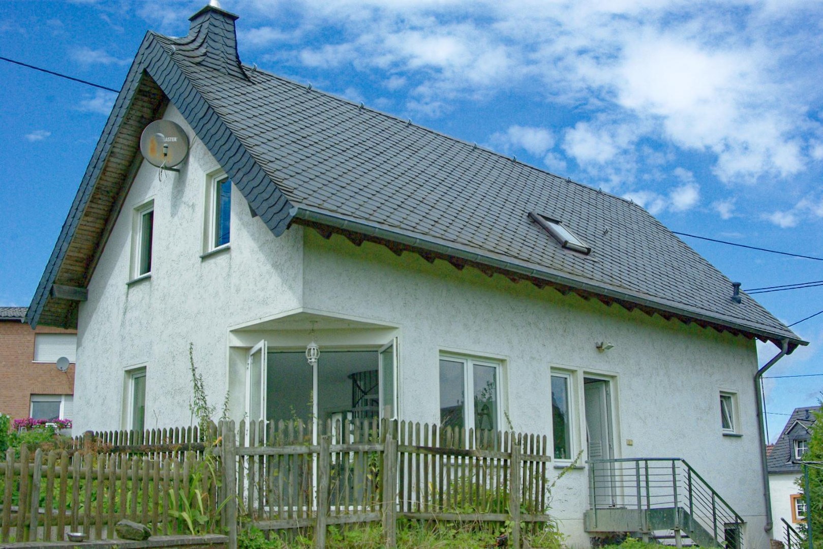 bg