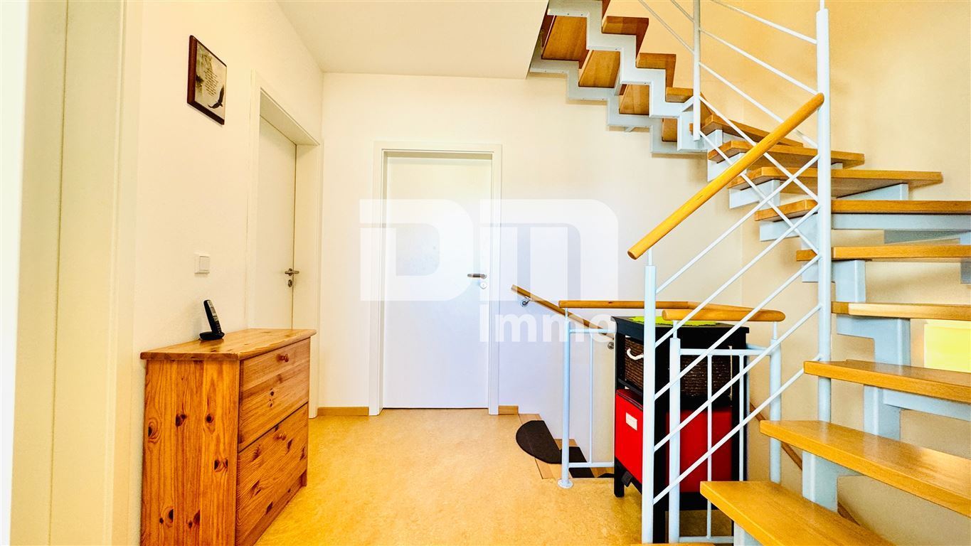 Modernes Familienglück nahe KfW 55-Standard mit Terrasse, Carport und Parkplatz – Kassel , Hess – Vorschaubild 17