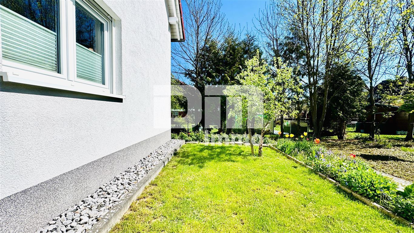 Modernes Familienglück nahe KfW 55-Standard mit Terrasse, Carport und Parkplatz – Kassel , Hess – Vorschaubild 24