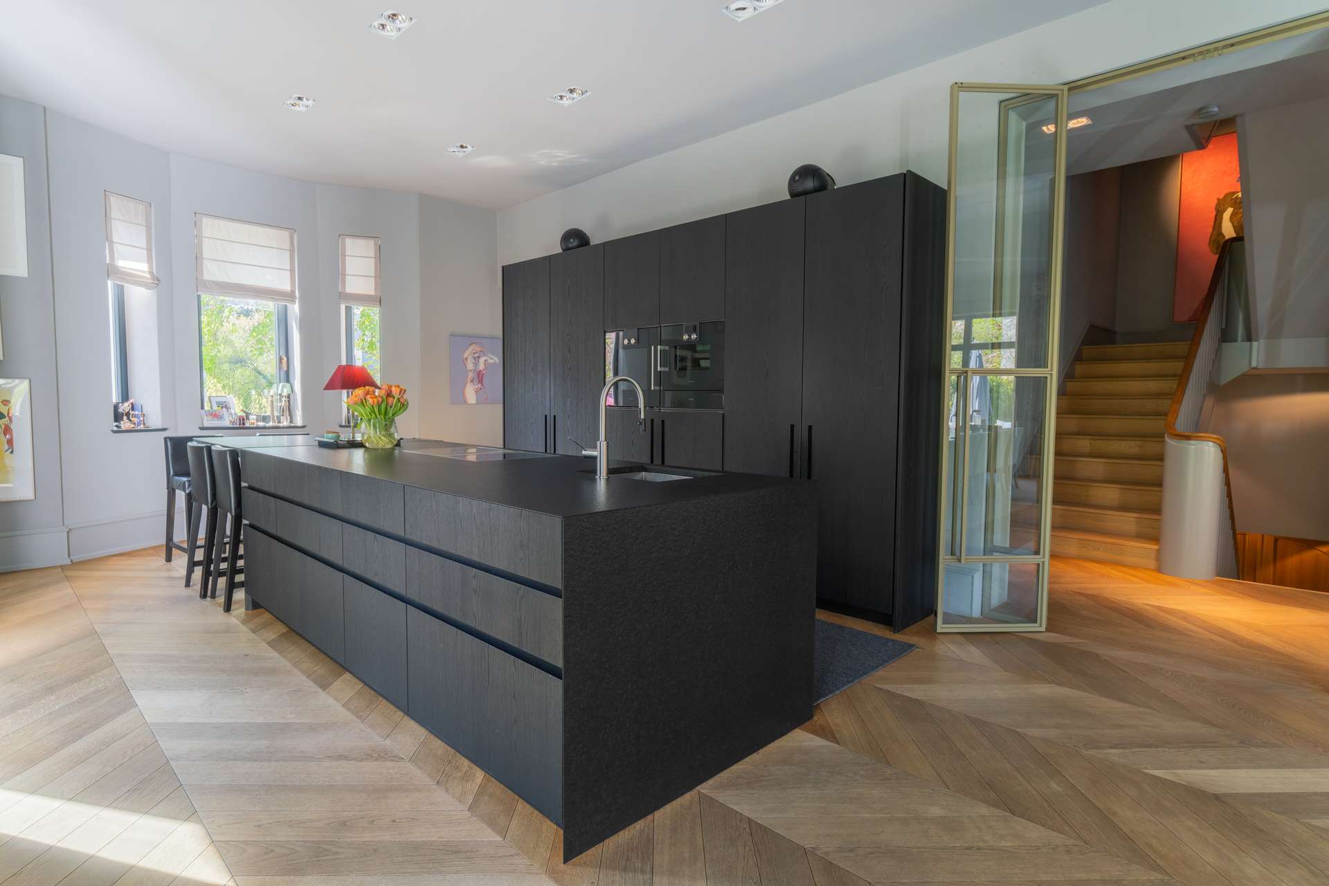 Architektonisches Unikat: Luxuriöse Altbauvilla mit Einliegerwohnung & Salzwasseraußenpool – Berlin – Vorschaubild 6