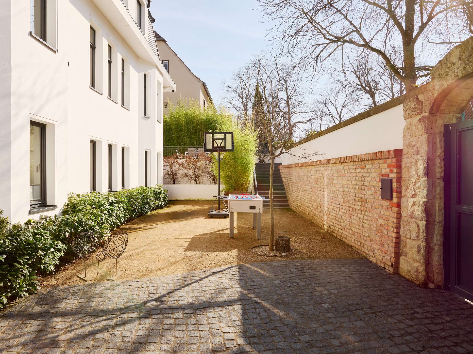 Architektonisches Unikat: Luxuriöse Altbauvilla mit Einliegerwohnung & Salzwasseraußenpool – Berlin – Vorschaubild 19