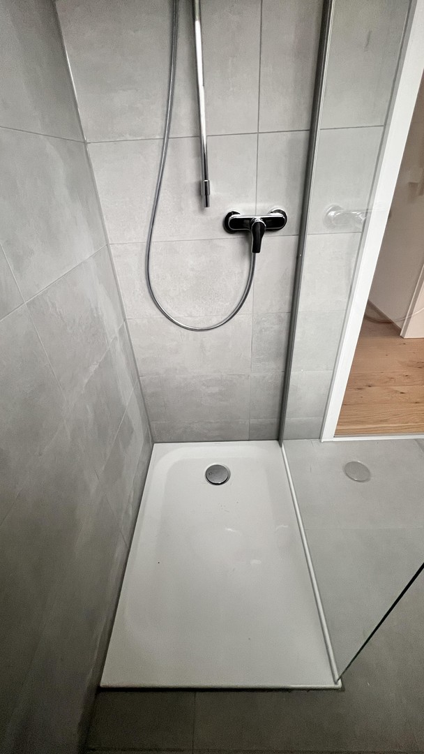 Luxuriös kernsanierte 80 m2 Wohnung in Düsseldorf Lörick – Düsseldorf – Vorschaubild 9
