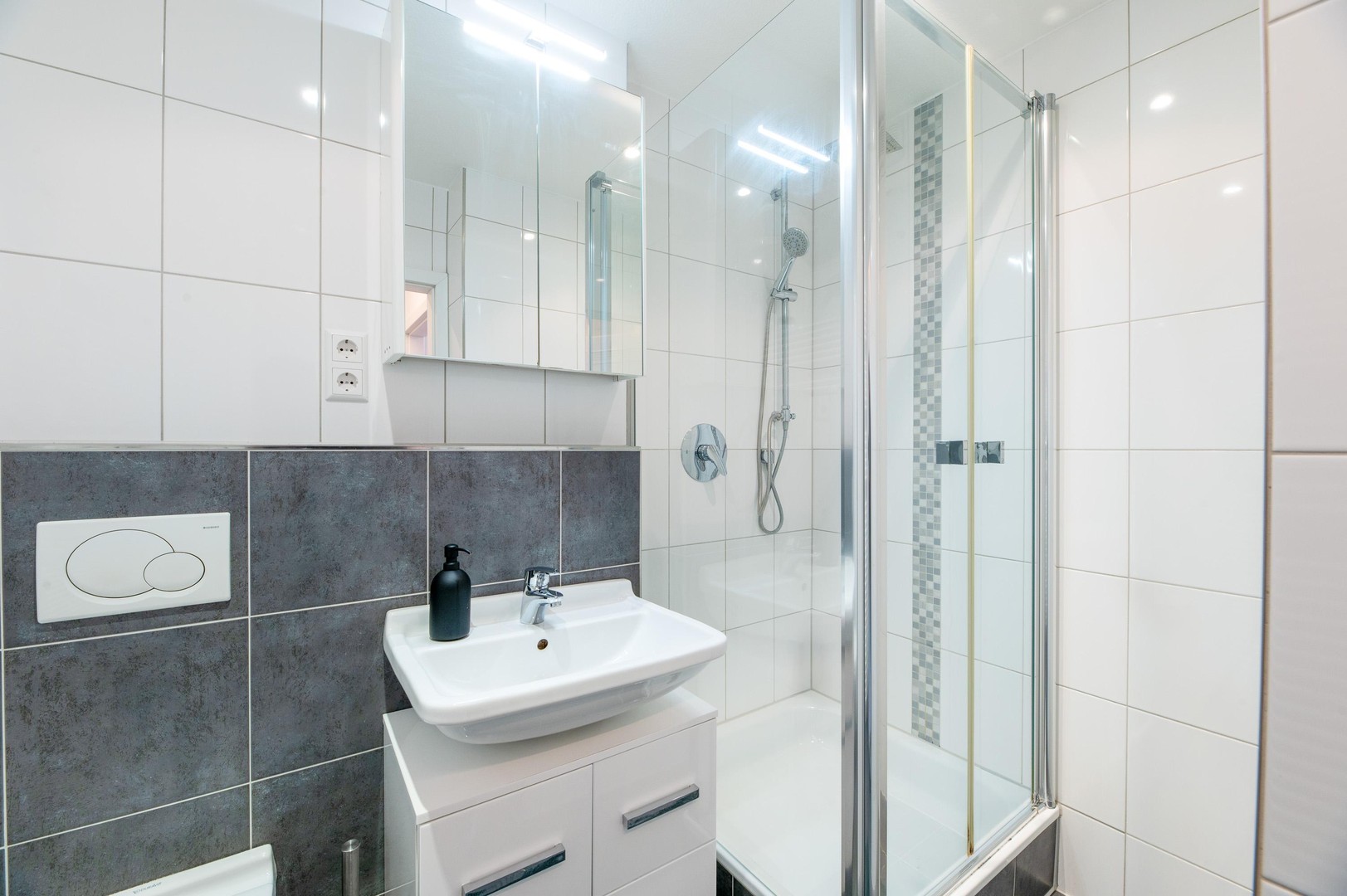 Stilvolles Studio-Penthouse mit Weitblick und Rendite – Stuttgart – Vorschaubild 6