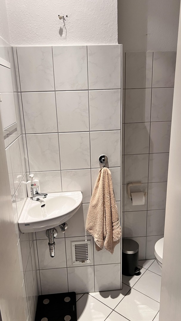 Schöne helle 79 m2 Wohnung in ruhier Wohnlage in Düsseldorf Lörick – Düsseldorf – Vorschaubild 6