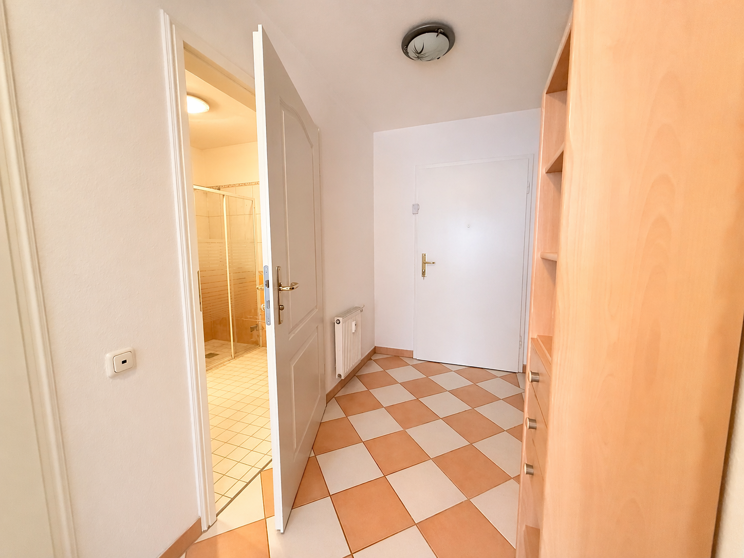 4,45 % Rendite I Betreutes Wohnen am Südplatz I 2-Raumwohnung I sonnige Loggia I Aufzug I Keller – Leipzig – Vorschaubild 4