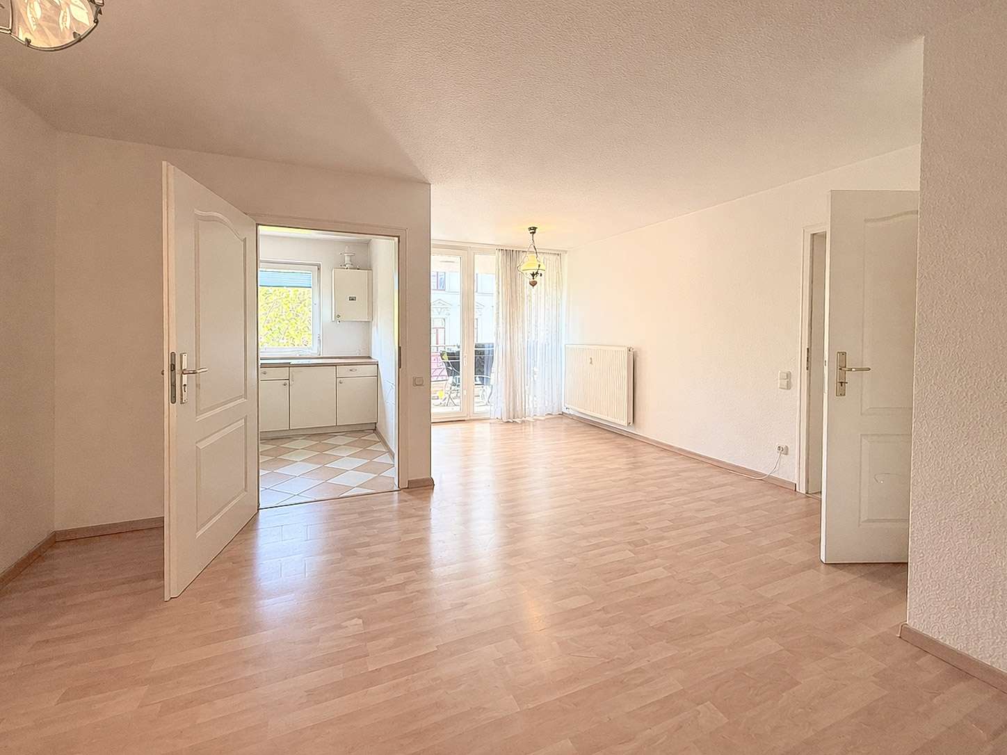 4,45 % Rendite I Betreutes Wohnen am Südplatz I 2-Raumwohnung I sonnige Loggia I Aufzug I Keller – Leipzig – Vorschaubild 11