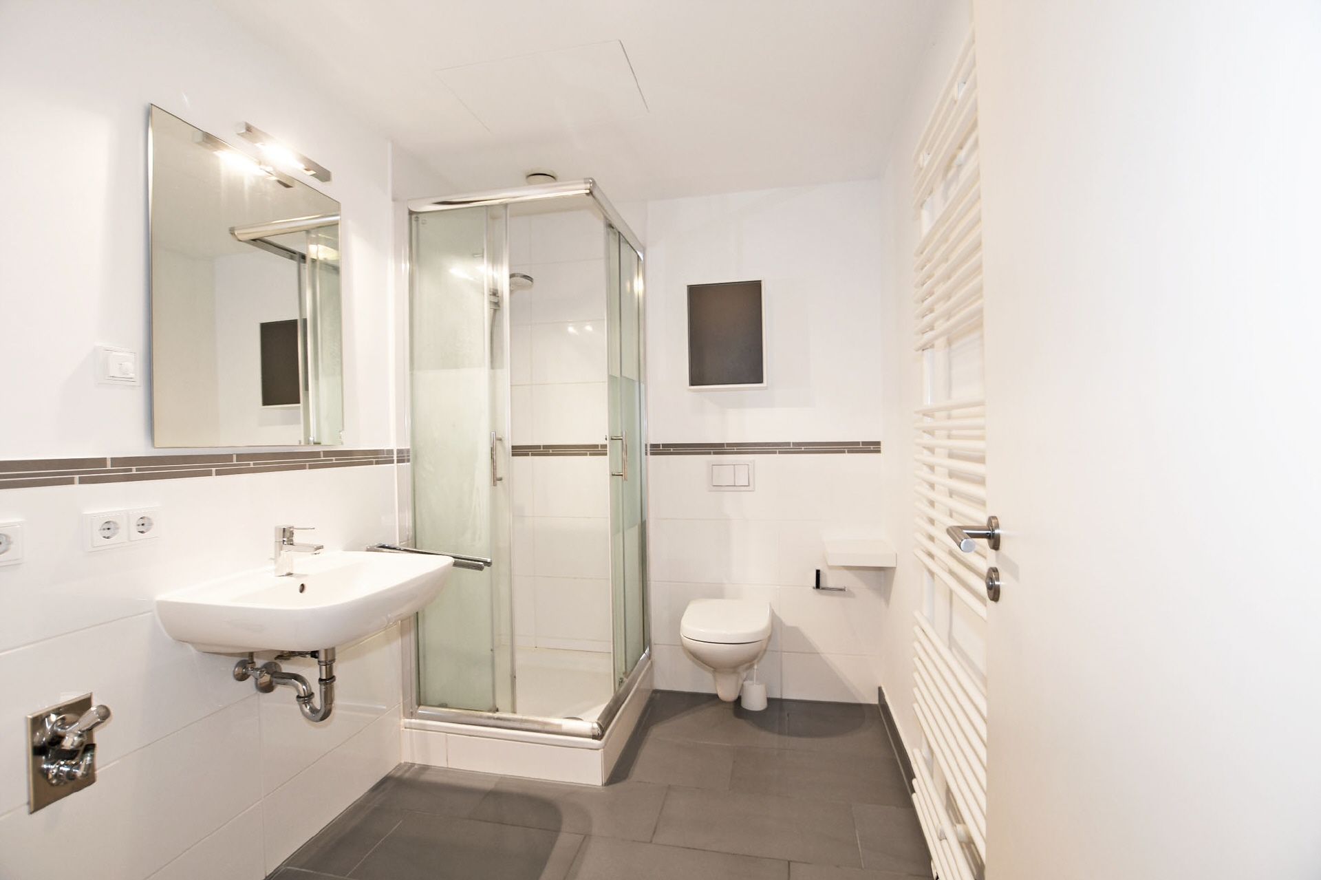 AIGNER - Moderne 4-Zimmer Erdgeschosswohnung mit urbanem Flair in Toplage Haidhausen – München – Vorschaubild 6