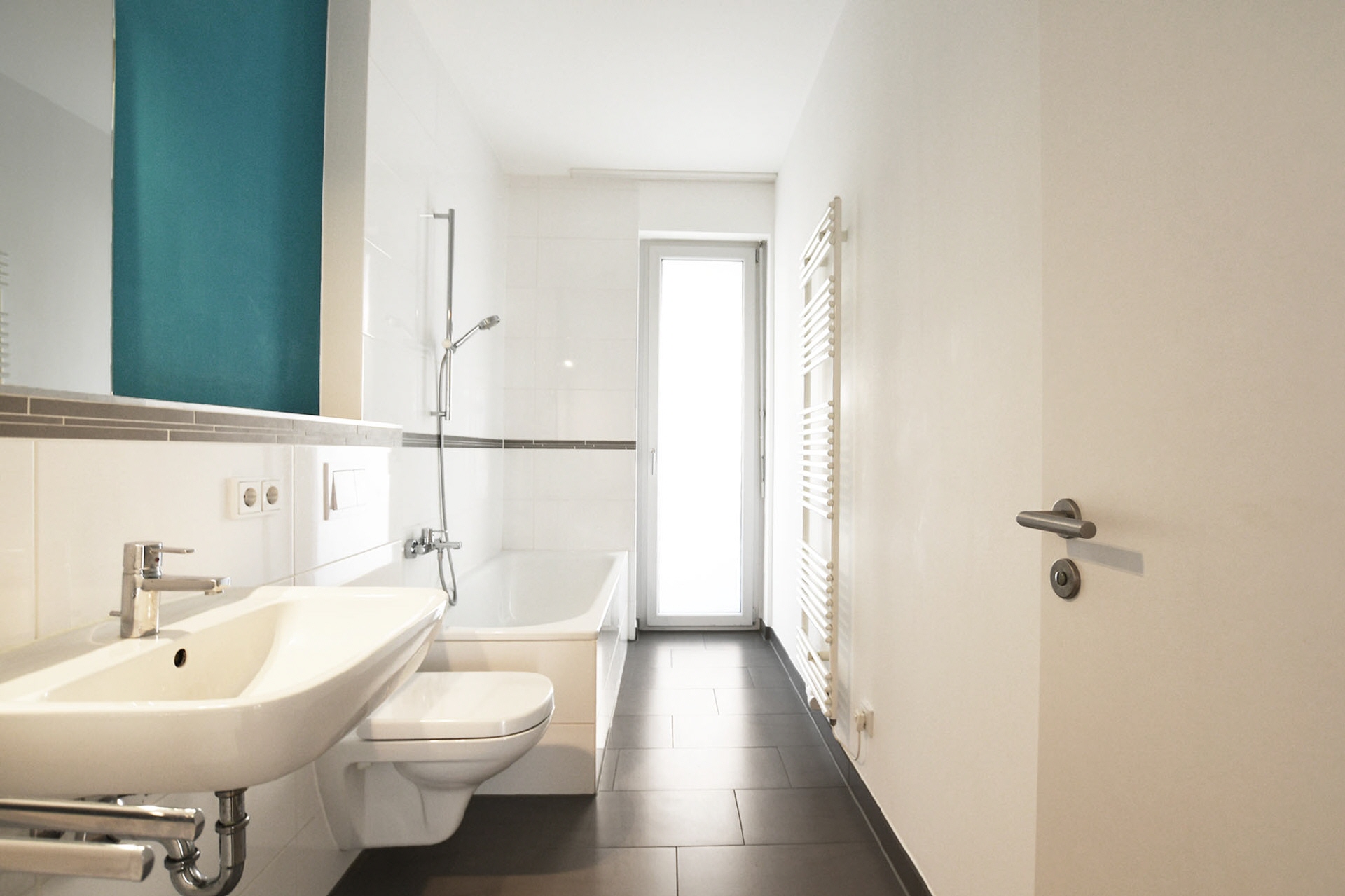 AIGNER - Moderne 4-Zimmer Erdgeschosswohnung mit urbanem Flair in Toplage Haidhausen – München – Vorschaubild 7