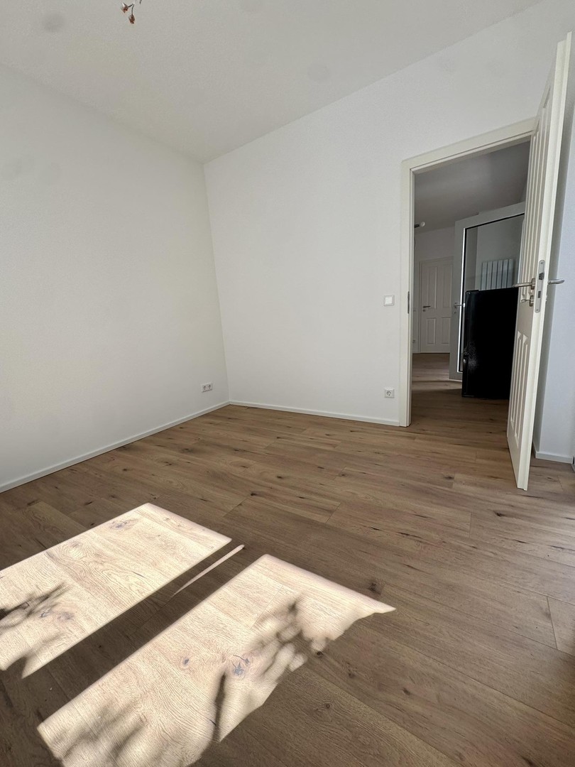Neue ruhige 2-Zi-Hinterhofwohnung mit EBK im beliebten Szeneviertel – Düsseldorf – Vorschaubild 5