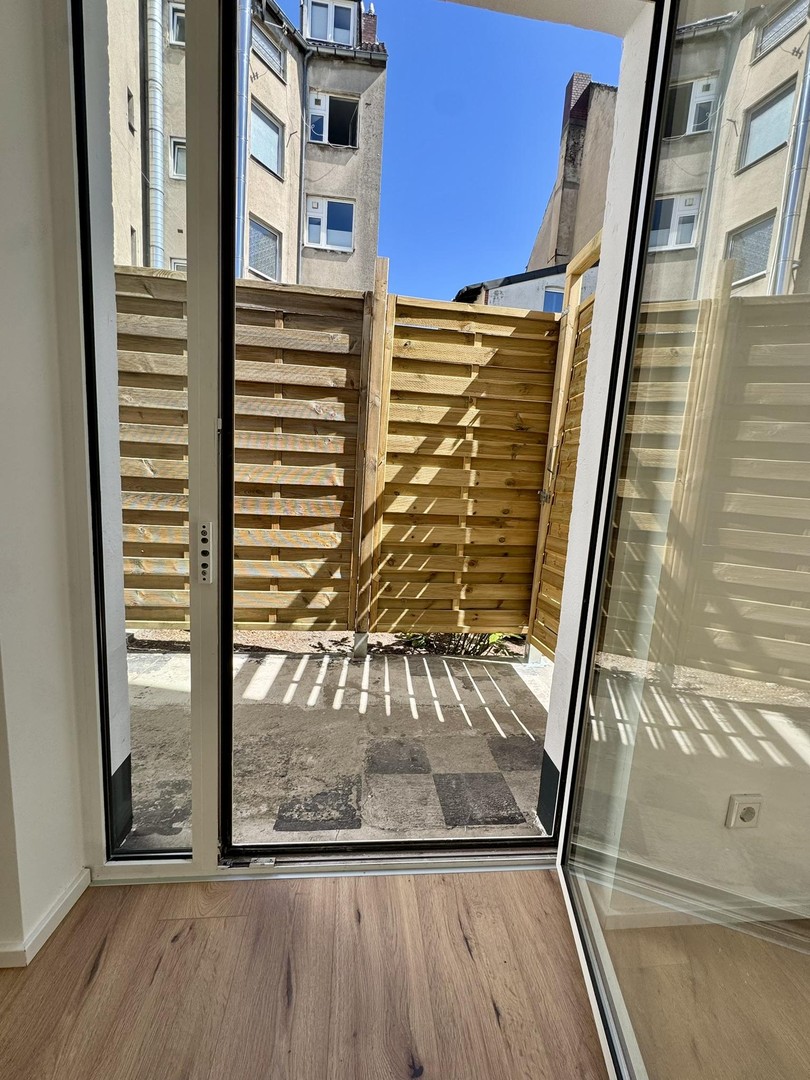 Neue ruhige 2-Zi-Hinterhofwohnung mit EBK im beliebten Szeneviertel – Düsseldorf – Vorschaubild 9