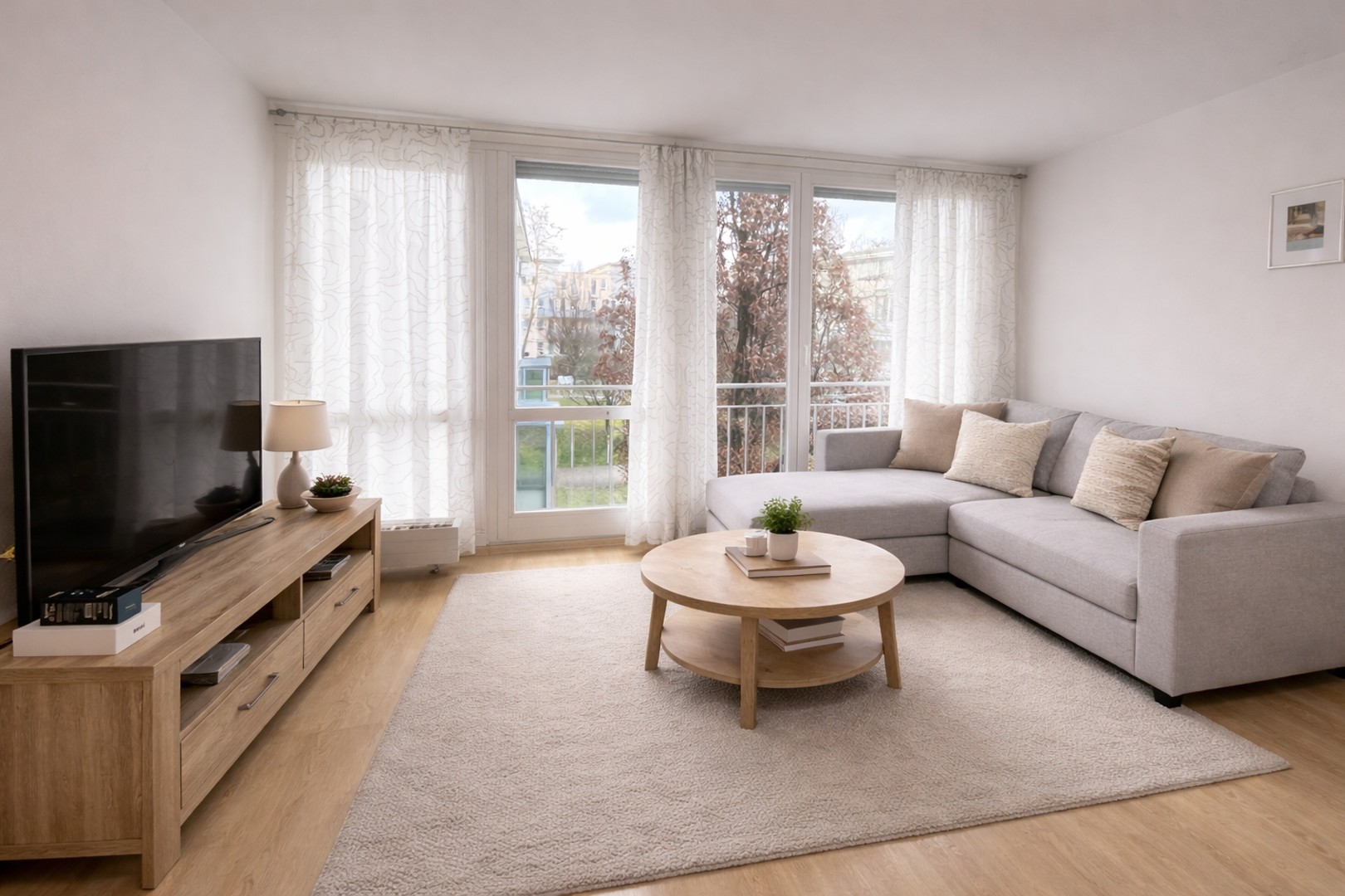 S-Hohenheim: unvermietete helle 3-Zi.-Wohnung mit Südbalkon & TG – Stuttgart – Vorschaubild 3