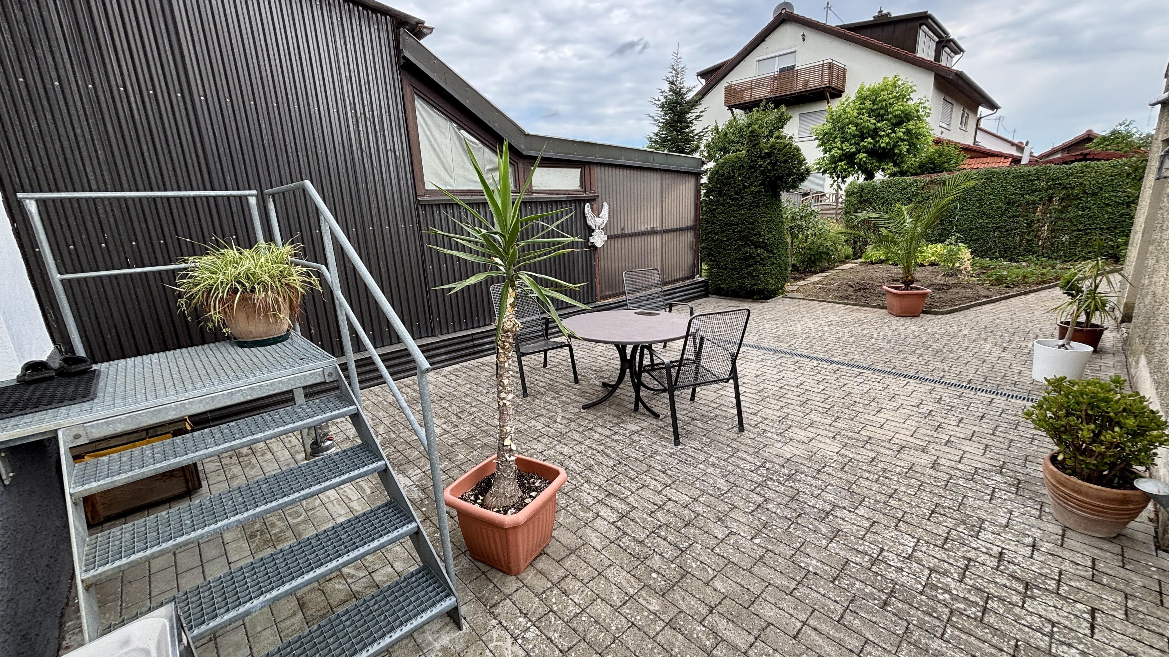 Gemütliche Doppelhaushälfte mit schöner Terrasse und Kamin – Bad Friedrichshall – Vorschaubild 2