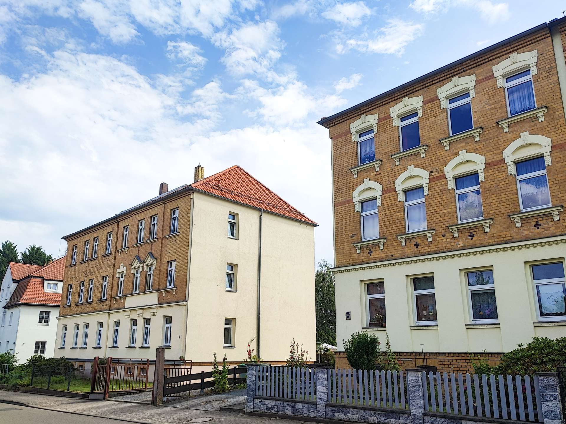 solide Kapitalanlage in Leipzig-Holzhausen – vermietetes Mehrfamilienhaus mit Entwicklungspotenzial – Leipzig – Vorschaubild 2