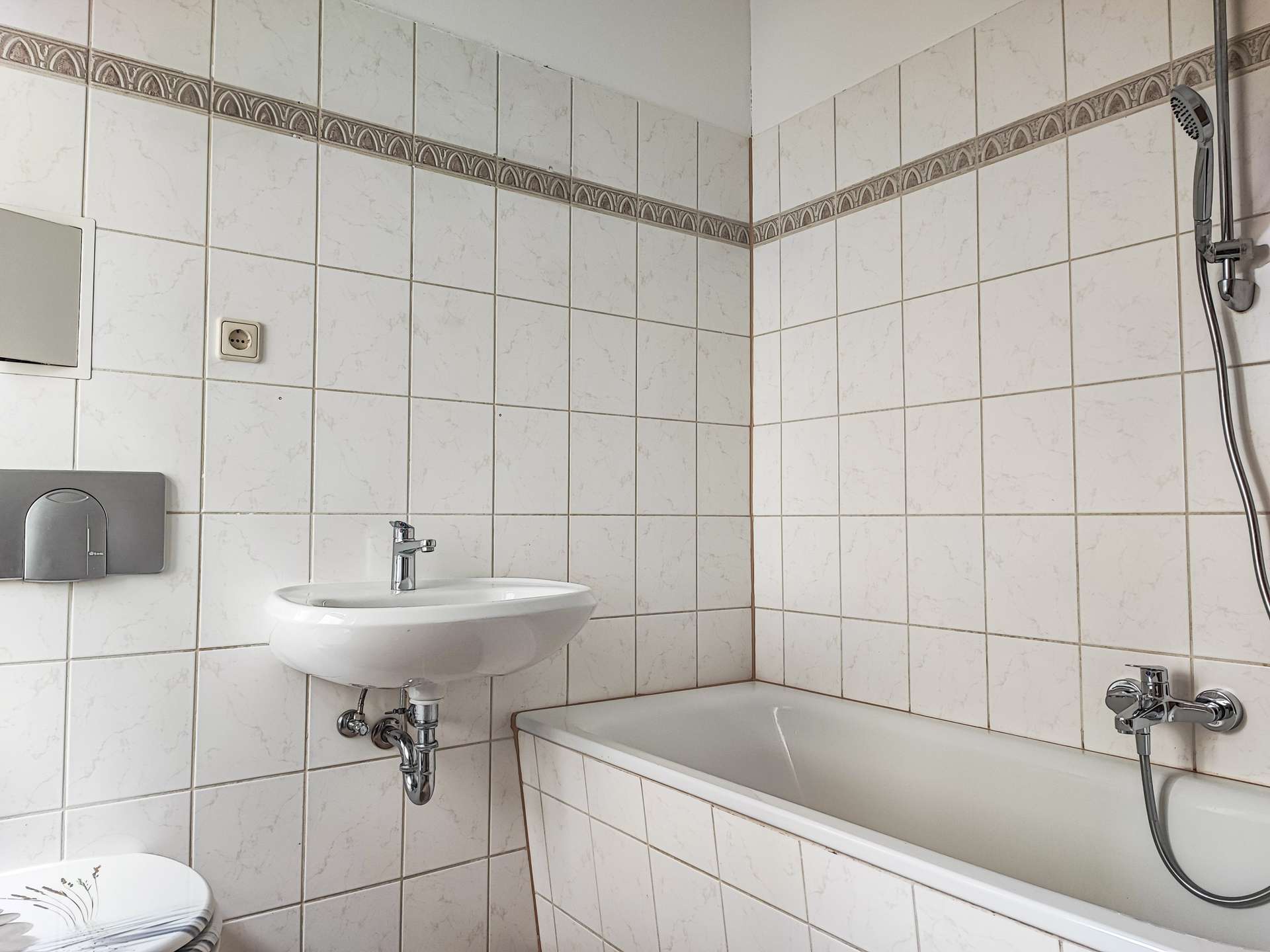 solide Kapitalanlage in Leipzig-Holzhausen – vermietetes Mehrfamilienhaus mit Entwicklungspotenzial – Leipzig – Vorschaubild 26