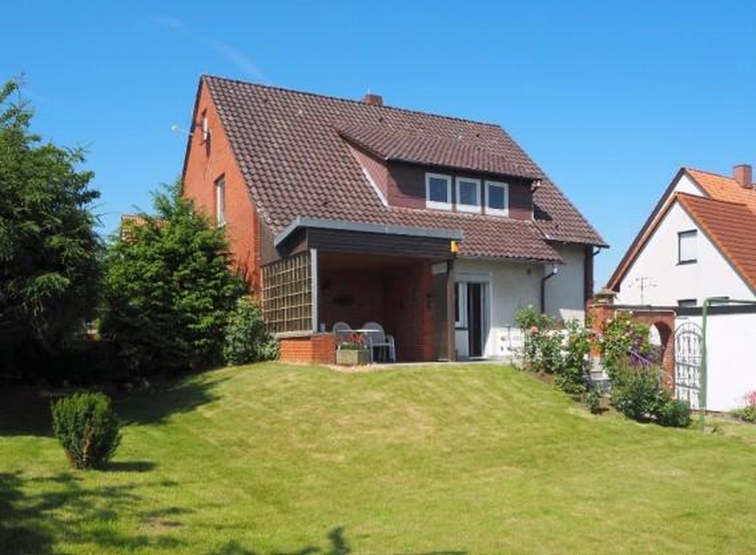 Freistehendes Einfamilienhaus mit großem Garten in Wennigsen OT Bredenbeck – Wennigsen – Vorschaubild 16
