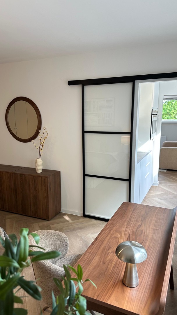 ERSTBEZUG, kernsanierte 2Z-Wohnung in Bestlage von Stuttgart Nord, inkl. Möblierung, provisionsfrei – Stuttgart – Vorschaubild 3