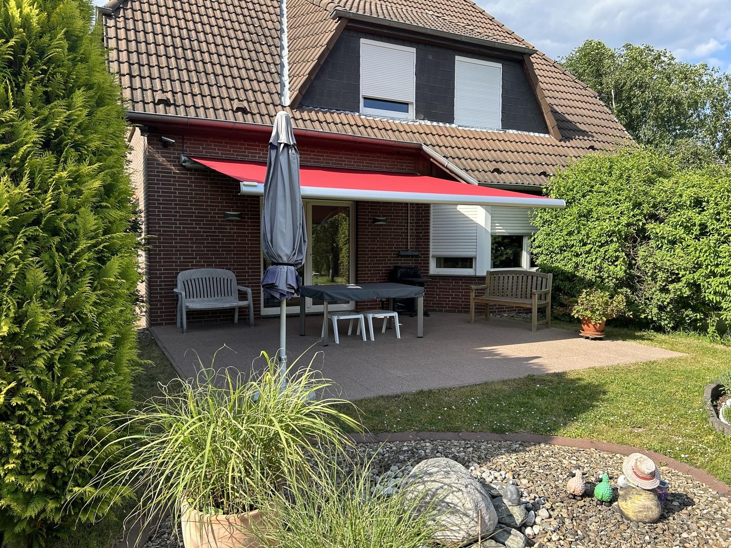Gepflegtes EFH im Grünen in Feldrandlage mit großem Grundstück, Wohnkeller und Doppelgarage – Niedersachsen – Vorschaubild 5