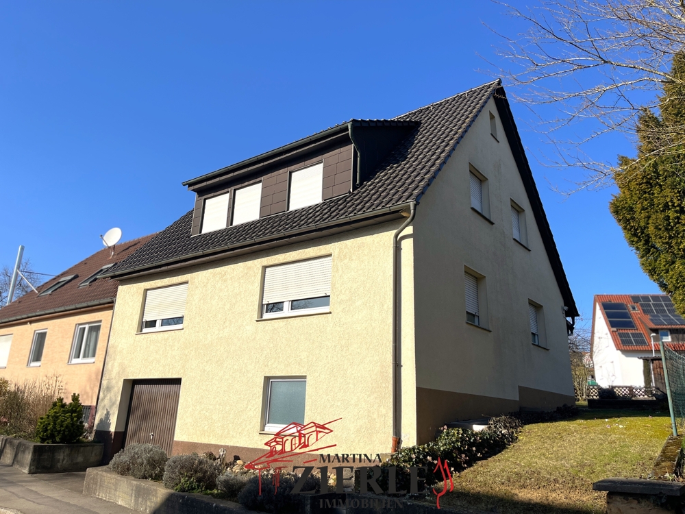 Gelegenheit! Einfamilienhaus mit fantastischem Garten, Garage, Stellplatz, Keller und Gartenhaus! – Schlierbach – Bild 1 von 24