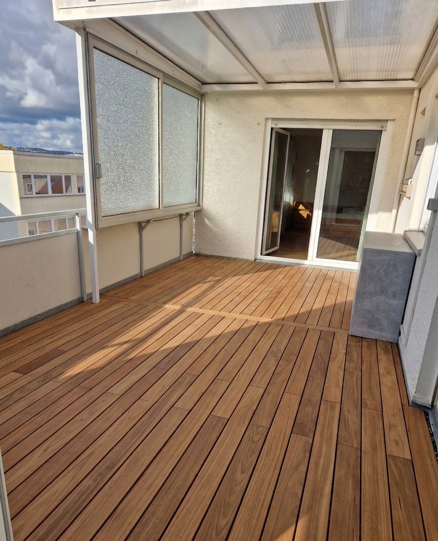 3-Zimmer Penthouse mit Dachterrasse, Aufzug und Garage in Stuttgart