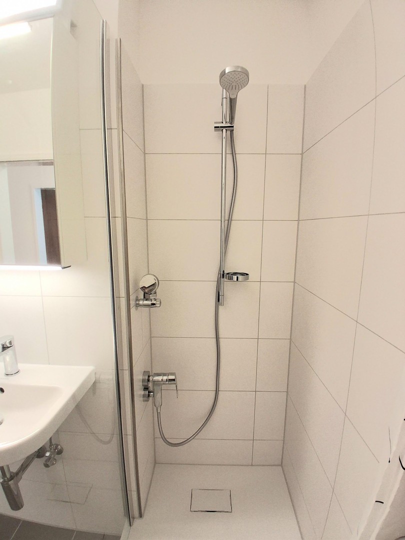 Helle 3-Zimmer Wohnung 70 m2 München Unterhaching mit Balkon Erstbezug nach Vollrenovierung – Unterhaching München – Vorschaubild 25