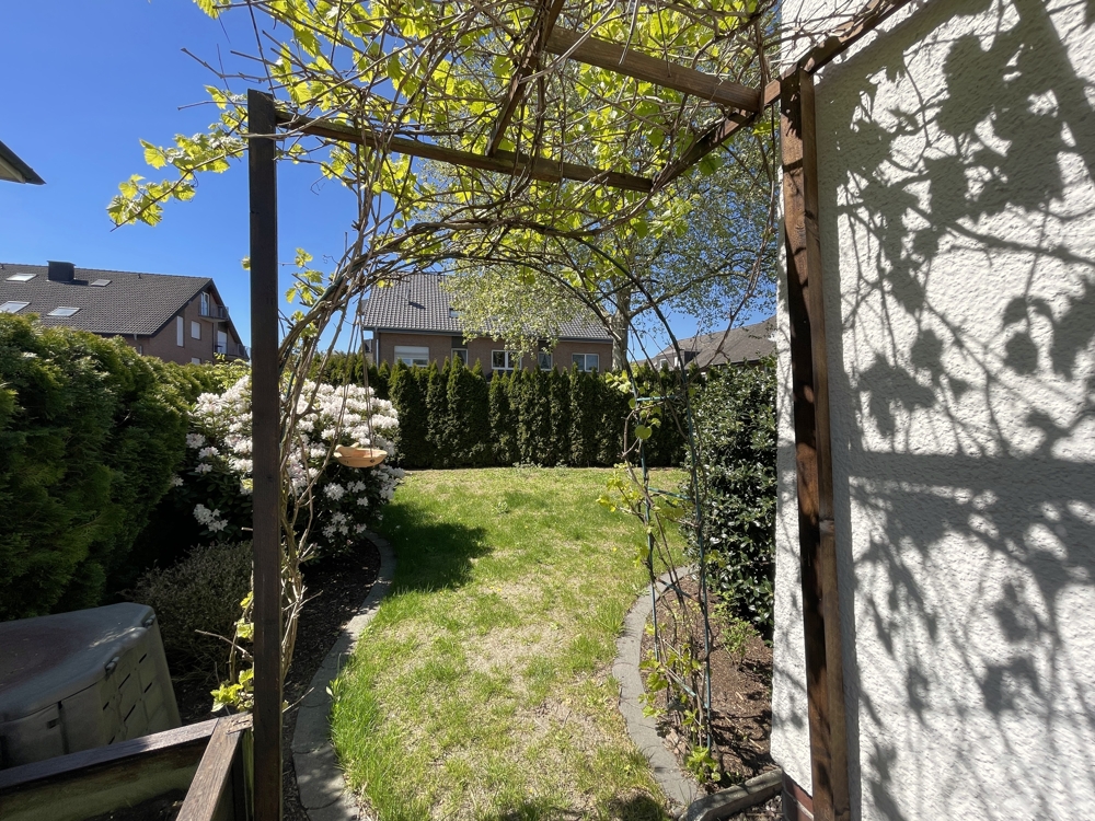 Familien willkommen! Schöner Garten wartet auf Trampolin, Schaukel & Co! – Gütersloh – Vorschaubild 8