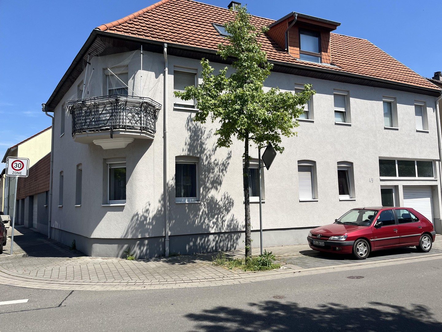 bg